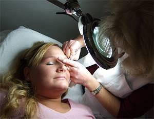 schonende und sorgsame Gesichtsenthaarung